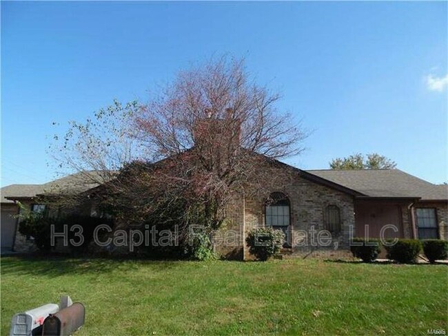 Primary Photo - 4 Ramona Dr