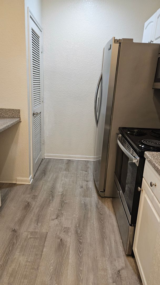 Building Photo - 1Brm Downtown Orlando - Affordable and Pet Friendly!