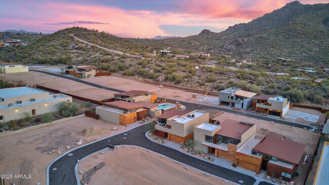 Building Photo - 6525 E Cave Creek Rd
