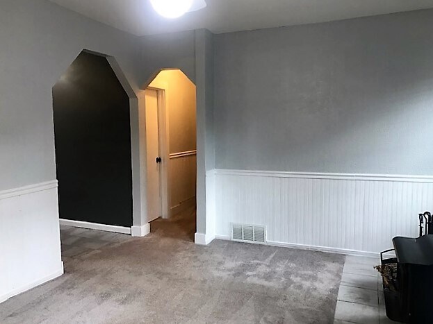 Building Photo - 1017 S Savage St