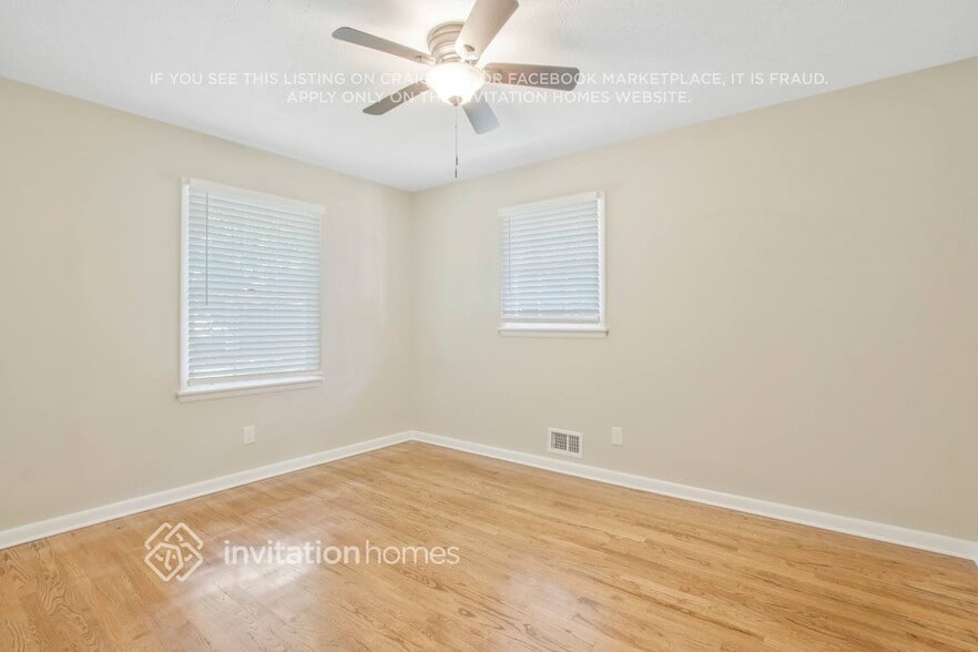 Building Photo - 1665 Elmwood Dr