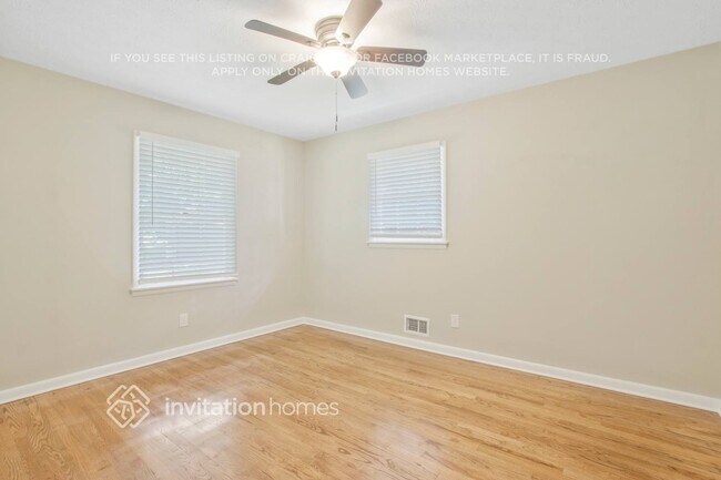 Building Photo - 1665 Elmwood Dr