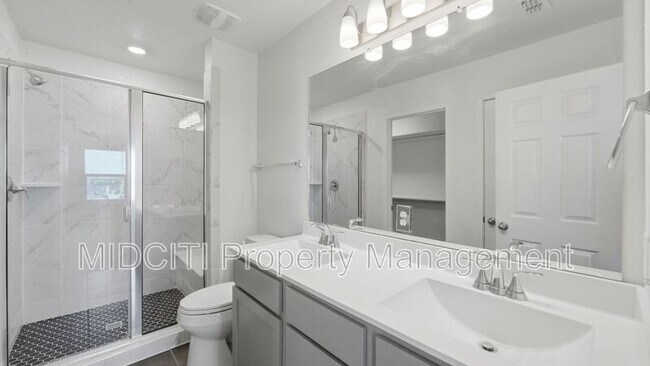 Building Photo - 10419 Salitrillo Bnd