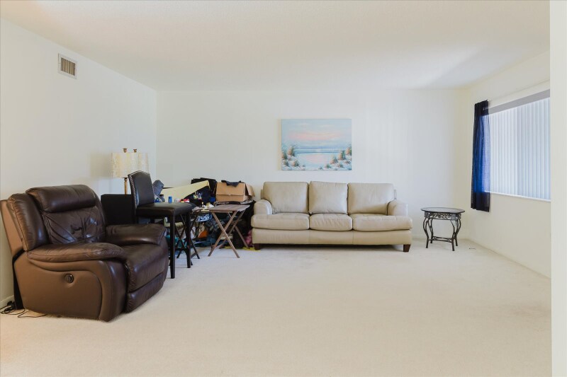 Building Photo - 2348 Shelley St