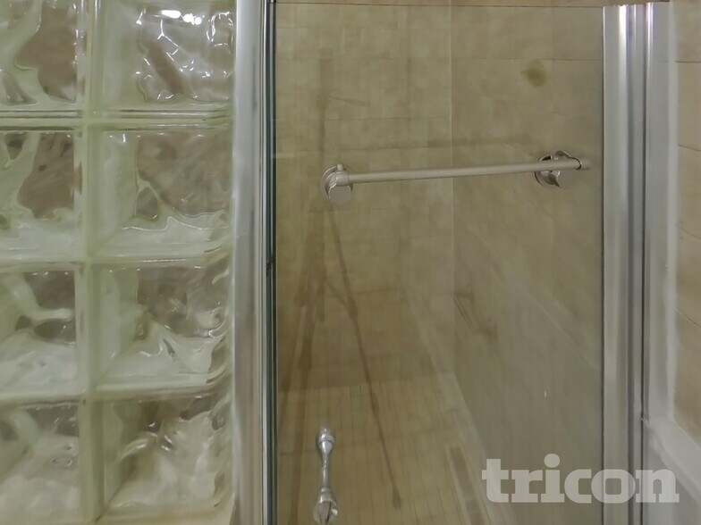 Building Photo - 3 Tullycross Ct