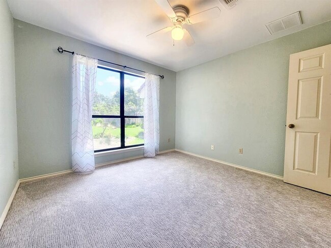 Building Photo - Beautiful and Spacious 4 BR / 3 BA Home fo...