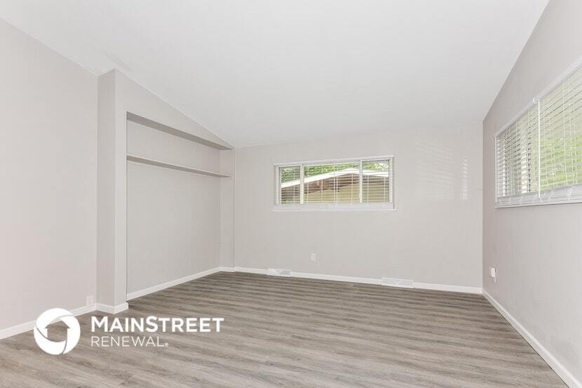 Building Photo - 1545 Swan Dr