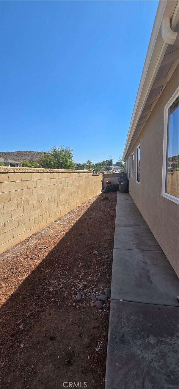 Building Photo - 27653 Almont Way