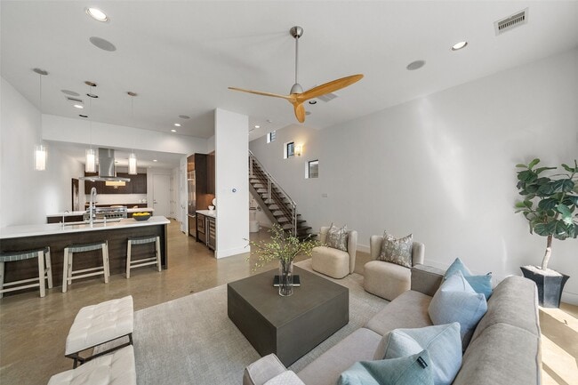 Building Photo - 316 Birdsall St