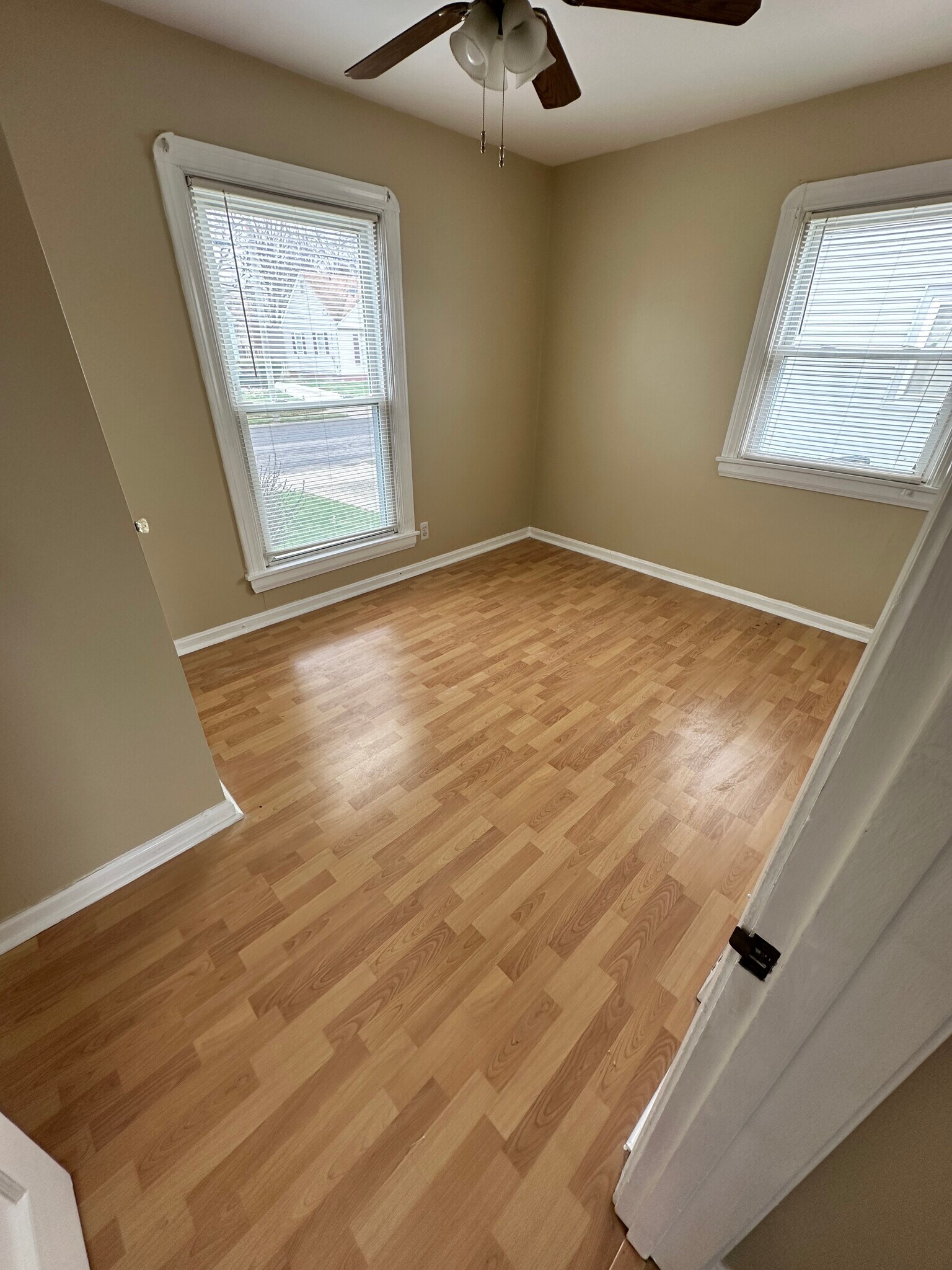 Front bedroom - 1257 Hammel St