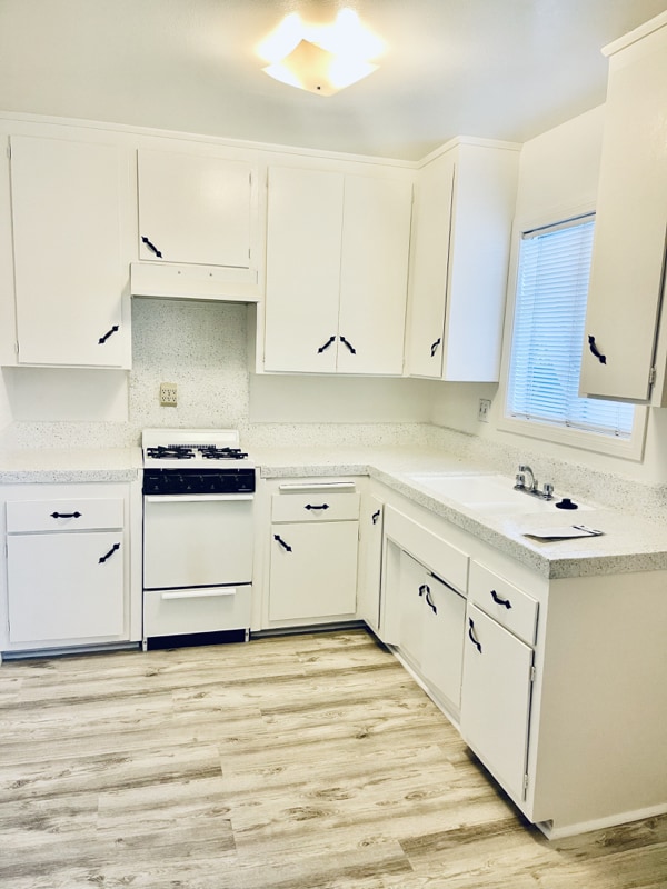 Building Photo - 2605 Gates Ave