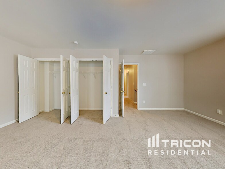 Building Photo - 4805 Canipe Dr