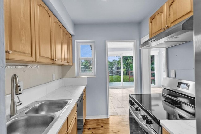 Building Photo - 392 Payne Dr