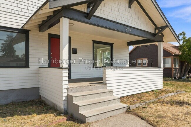 Building Photo - 2719 E Columbia Ave