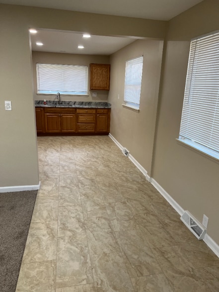 Building Photo - 3588 Toepfer Rd