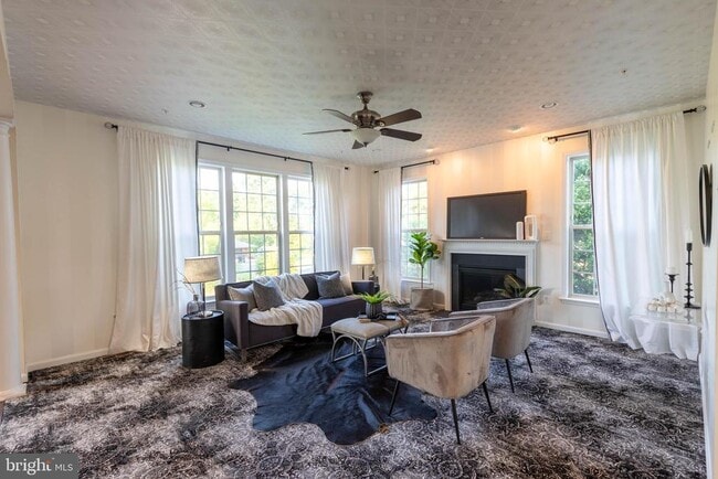 Building Photo - 4340 Chapel Rd