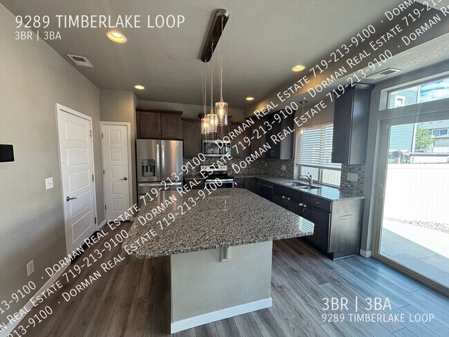 Building Photo - 9289 Timberlake Loop