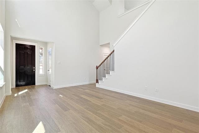 Building Photo - 623 Russell Dr