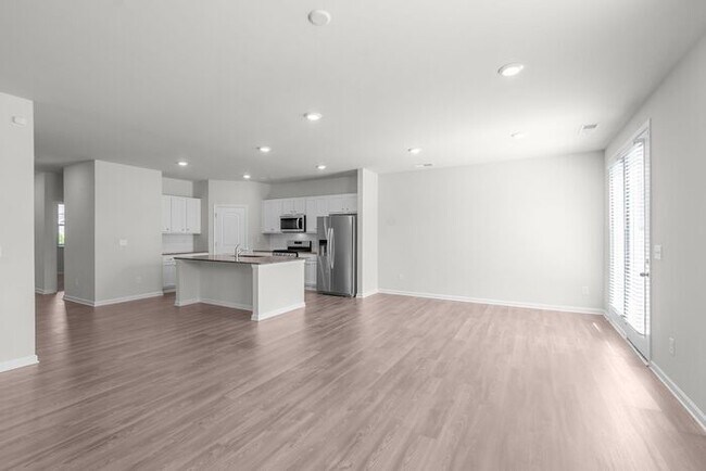 Building Photo - Luxury Living Begins at Home: Where Every Day Feels Like a Retreat; 5BR/3BA, Office