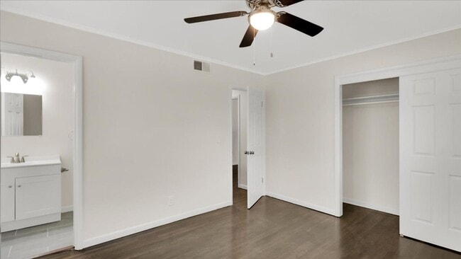 Building Photo - Beautiful 3 bedroom / 2 bath