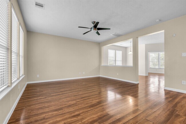 Building Photo - 6719 Path Way Ct