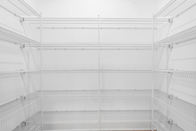 Building Photo - 8375 Mulberry Ave