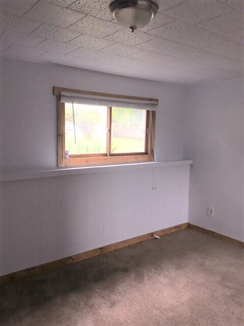 Building Photo - 2401 Arcadia Dr