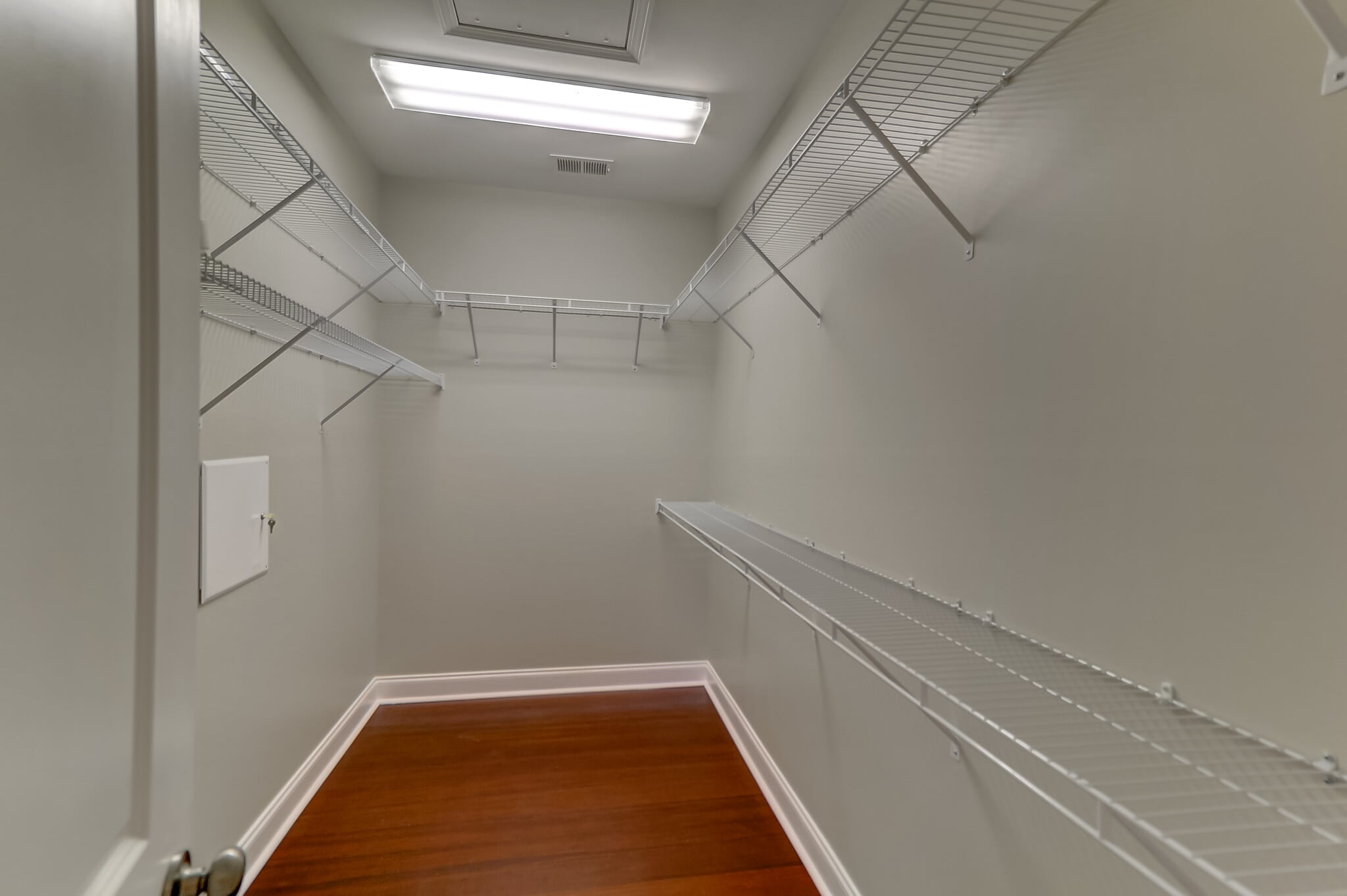 Master closet - 2069 Kings Gate Ln