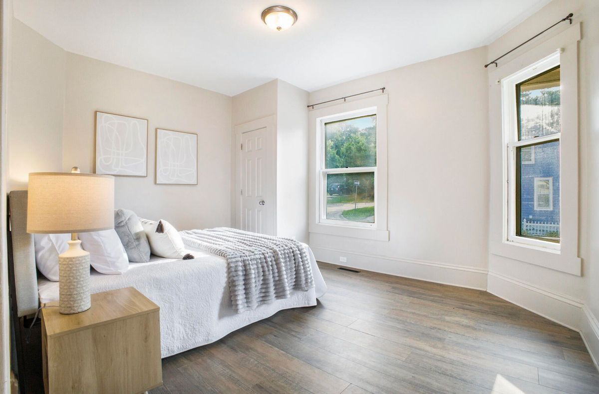 Building Photo - 311 Robey Pl SE