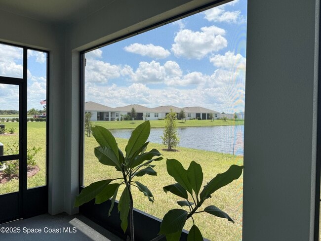 Building Photo - 1566 Criswell Ln SE