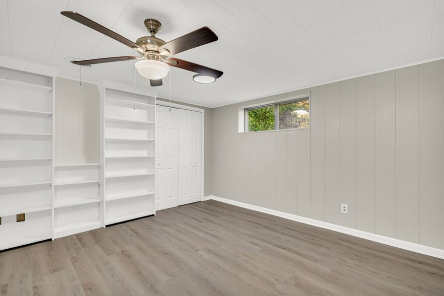 Building Photo - 222 Carr Rd