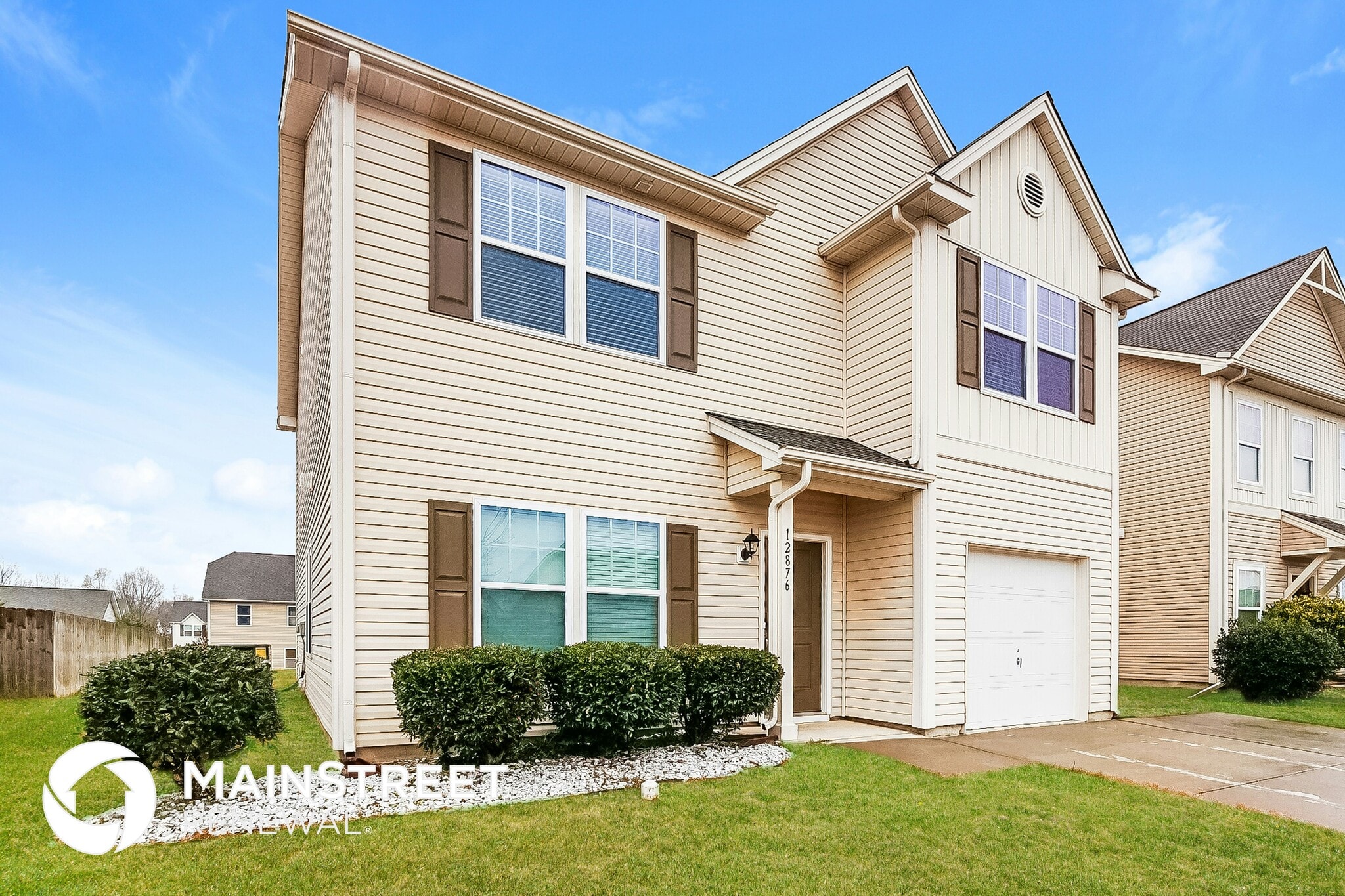 Building Photo - 12876 Mustang Dr