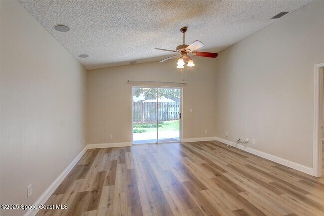 Building Photo - 680 Wickham Lakes Dr