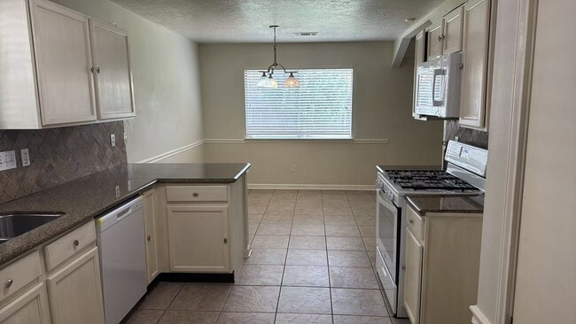 Building Photo - 3910 Bridgebay Ln