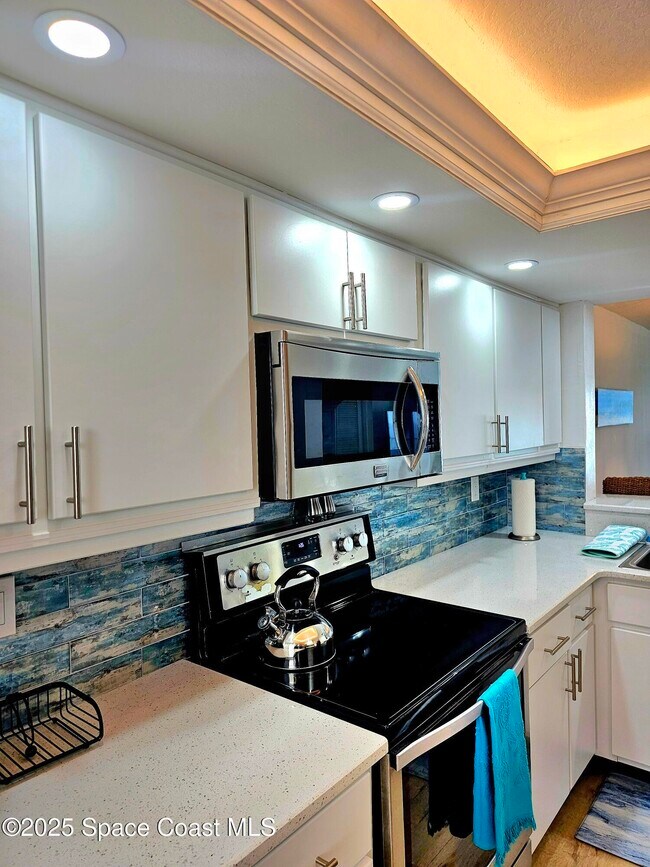 Building Photo - 1095 Jimmy Buffett Mem Hwy