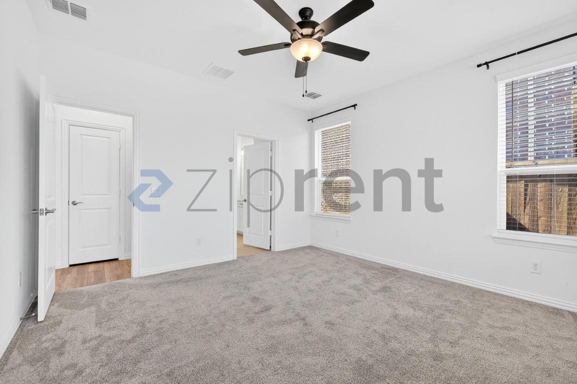 Building Photo - 4517 Waterglass St