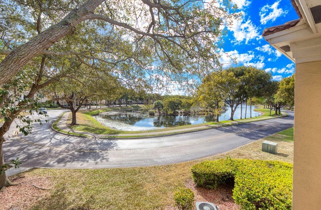 Building Photo - 2400 Centergate Dr