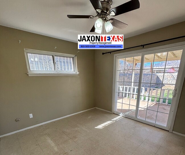 Building Photo - 9329 Roanoke Dr