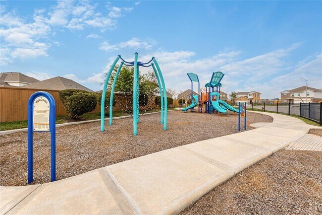 Building Photo - 10635 Cascade Crk Dr