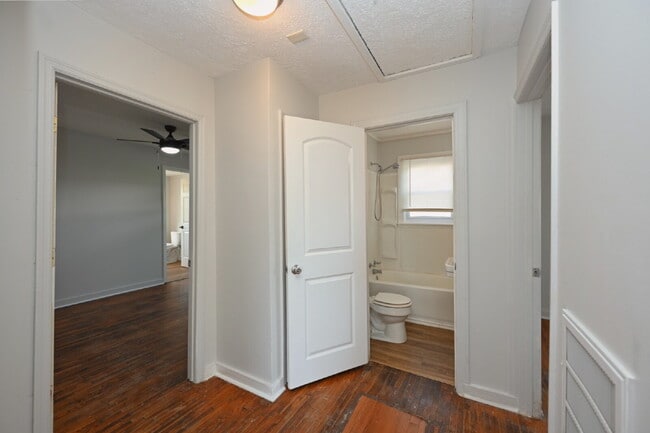 Building Photo - Updated 2BR/2BA Home | Rare Second Bath, Efficient Layout