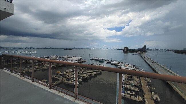 Building Photo - 555 NE 15th St