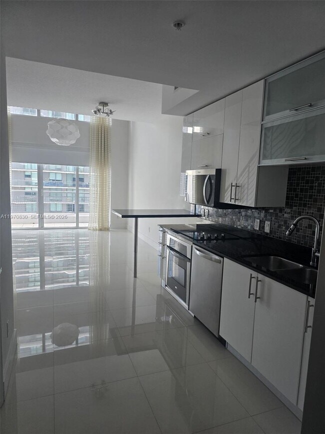 Building Photo - 60 SW 13th St