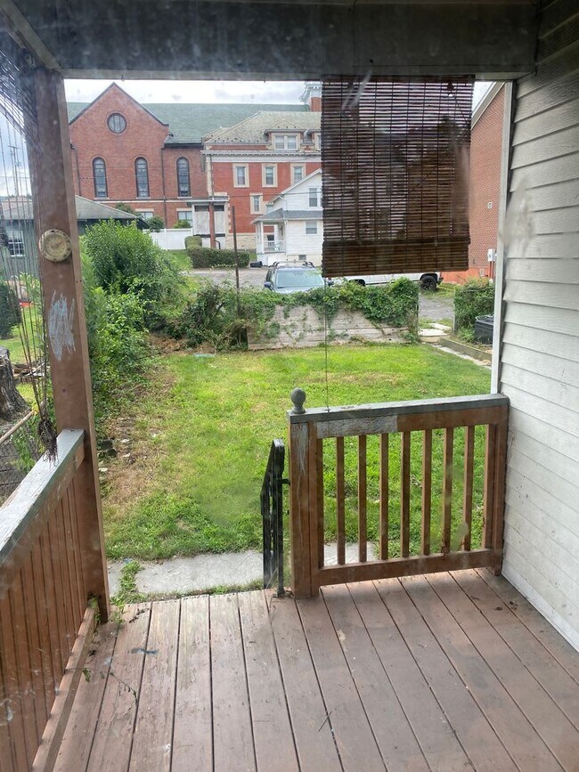 Building Photo - 1125 Pittston Ave