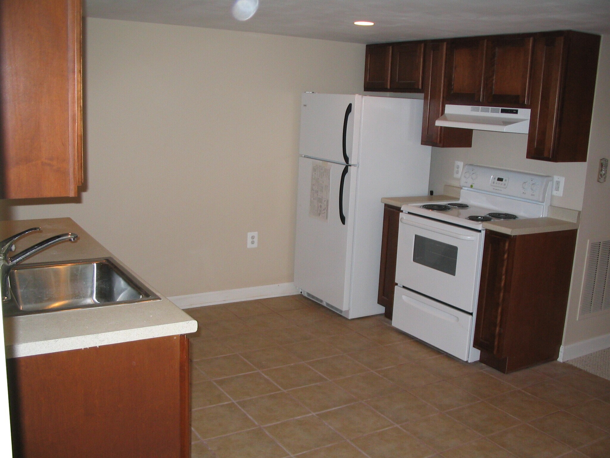 Building Photo - 1811 Kilbourne Pl NW