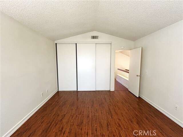 Building Photo - 3214 Canary Ct