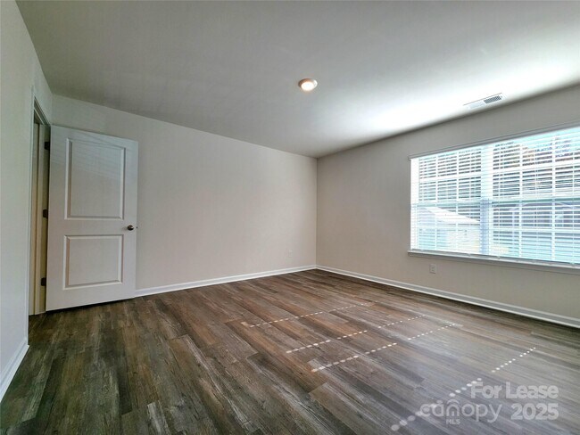 Building Photo - 2973 Sherrills Strm Dr