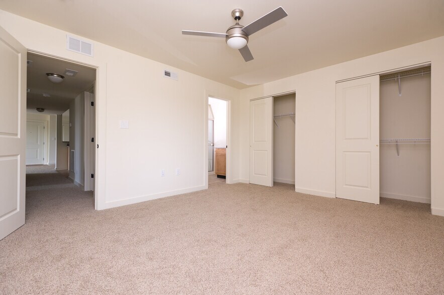 Interior Photo - Lakewood Park Apartments