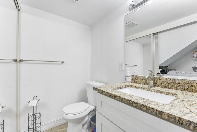 Building Photo - 3308 Spanish Wells Dr