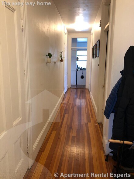 Building Photo - 268 Broadway