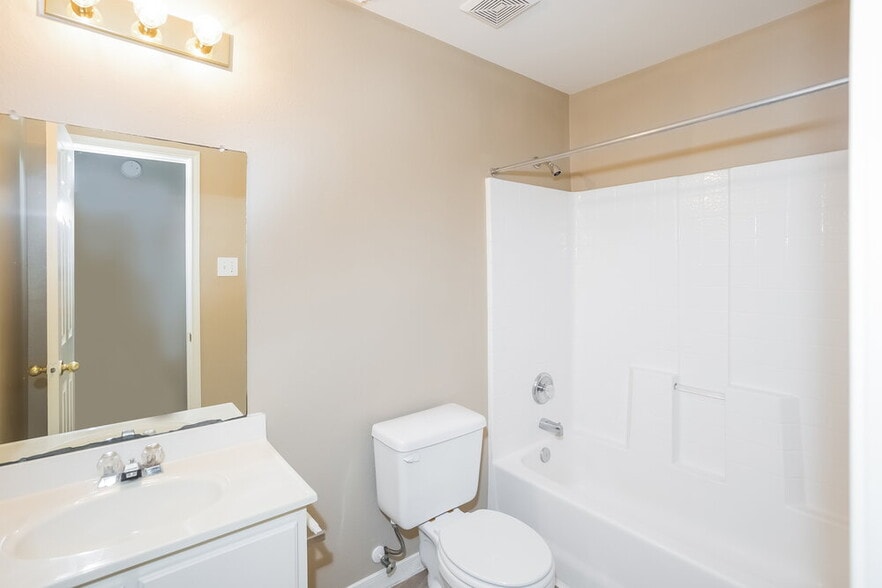 Building Photo - 3111 Wild Turkey Ln